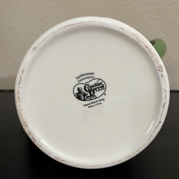 Cracker Barrel Mushroom Stoneware Teapot - Picture 3 of 4